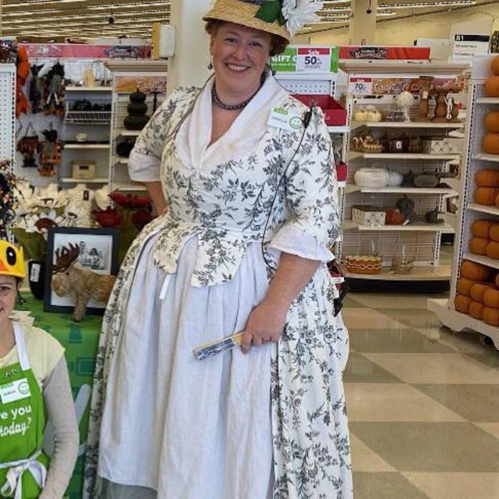 Meet your Posher, Danielle